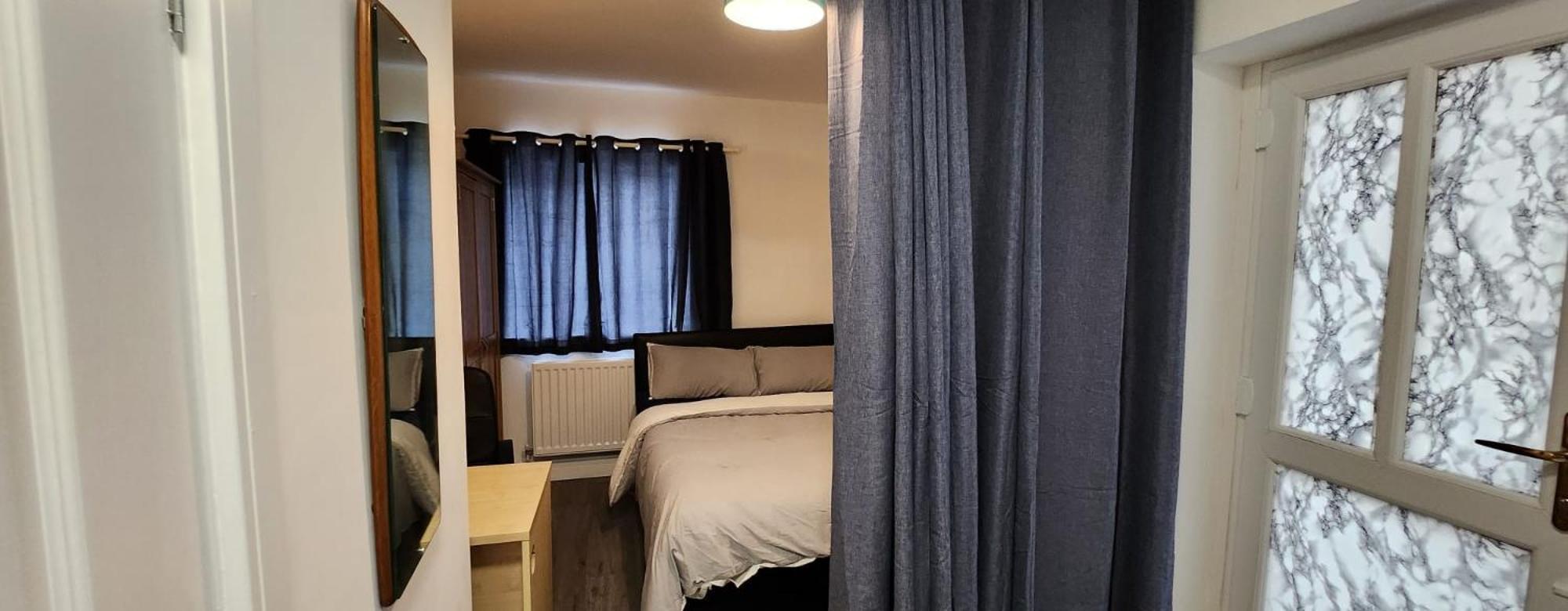 White House Ensuite Double Bedroom Warrington  Eksteriør billede
