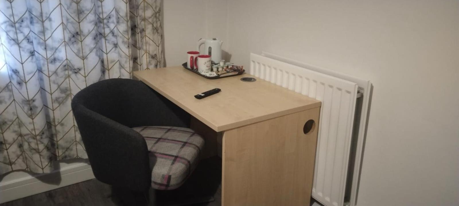 White House Ensuite Double Bedroom Warrington  Eksteriør billede