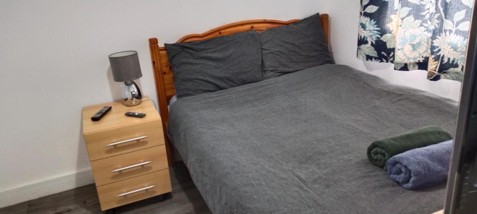White House Ensuite Double Bedroom Warrington  Eksteriør billede